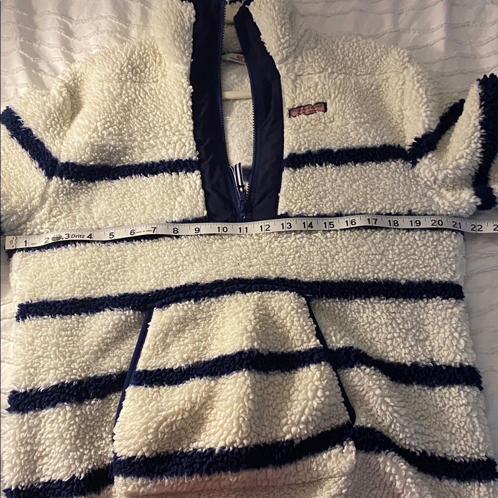 Vineyard Vines Fleece 1/2 Zip With Navy Stripes - Picture 8 of 8